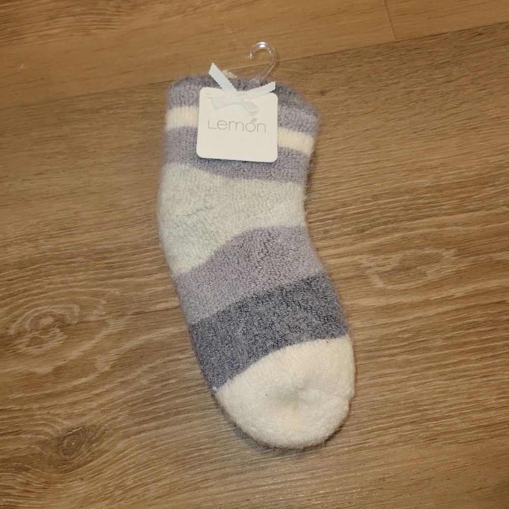 Lemon Collections Fuzzy Womens Socks New Gray Cozy OS